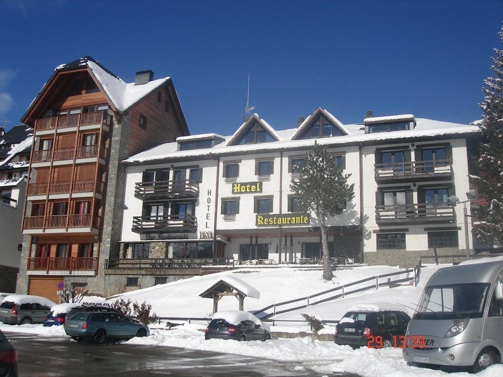Hotel Tirol Formigal Bagian luar foto