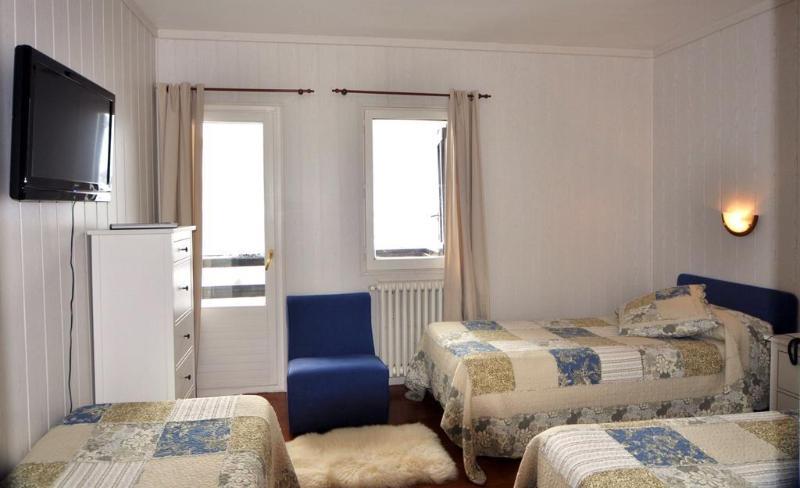 Hotel Tirol Formigal Bagian luar foto