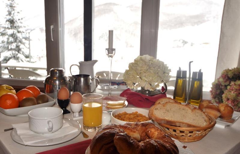 Hotel Tirol Formigal Bagian luar foto