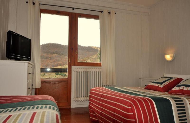 Hotel Tirol Formigal Bagian luar foto